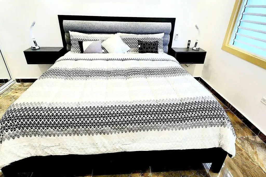 Apartment Rh Los Angeles San Juan